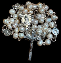 Load image into Gallery viewer, Medium Size Fresh Water Pearls Ave Maria Beads, No. Sra. de Fatima &amp; Divine Mercy Jesus Pater Noster Beads with No. Sra. de Fatima &amp; Divine Mercy Jesus Centerpiece
